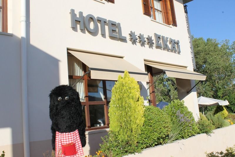Hotel Ekai Ecay Exteriör bild